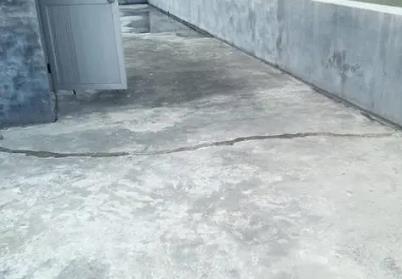 灵石楼顶漏水维修公司分享下如何解决卫生间隐蔽部位漏水的问题?