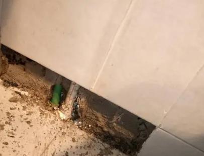 灵石楼顶漏水维修公司分享下修复水管漏水的几种小方法